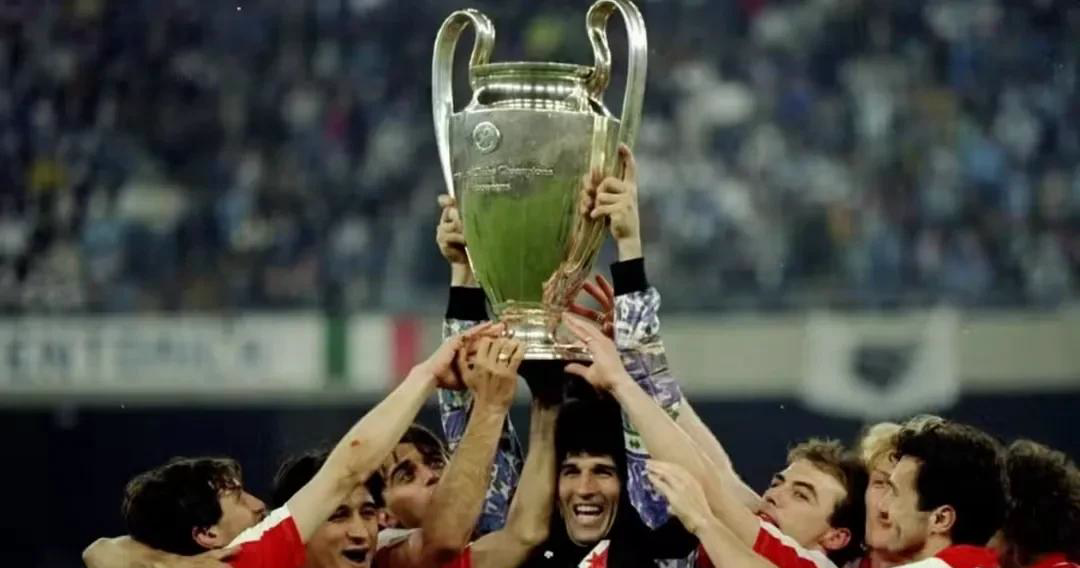 包含里程碑夜!瓦伦西亚主帅复盘,欧联集结日刷纪录,悬念犹存,赛程密集仍需轮换的词条 包含里程碑夜!瓦伦西亚主帅复盘,欧联集结日刷纪录,悬念犹存,赛程密集仍需轮换的词条