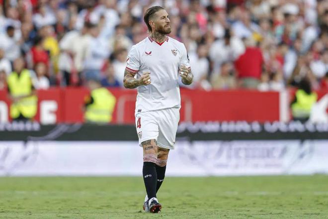 包含集结日欧篮联焦点战，塞维利亚刷新队史纪录，球迷炸锅，年轻球员得到机会的词条