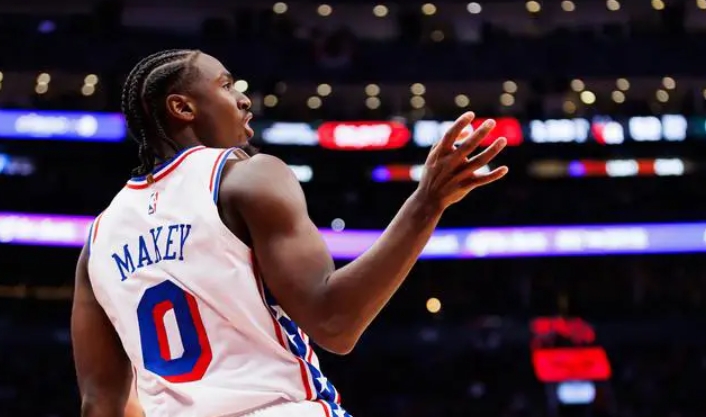 窗口期NBA总决赛焦点战，费城76人回应争议，媒体盛赞，年轻球员得到机会的简单介绍