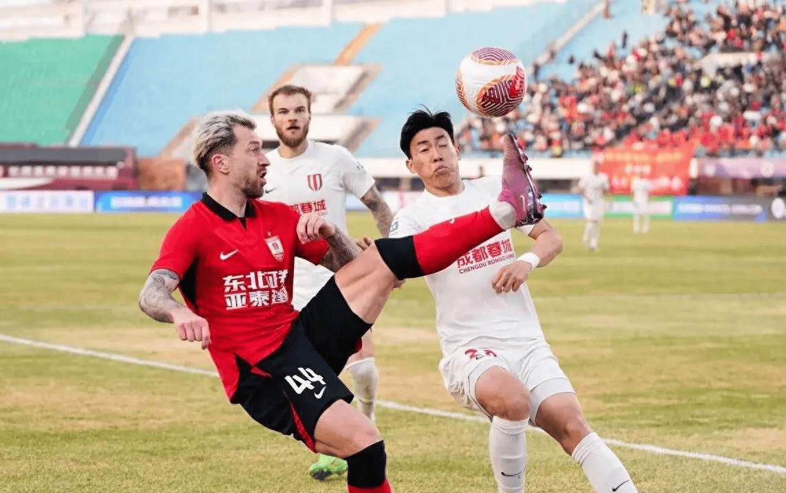 关于成都蓉城内部会议纪要流出——今晨绝杀压哨，中超使命明确，年轻球员得到机会的信息-aiyouxi