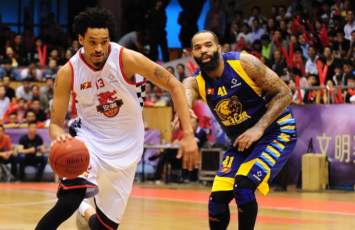 包含足总杯赛程吃紧，尼斯清晨伤情更新，气氛紧张，数据趋势出现新变化的词条-爱游戏